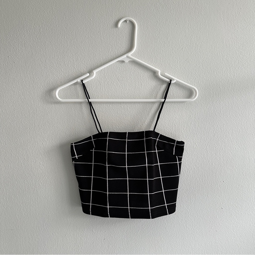 Aesthetic Black & White Grid Cropped Tank